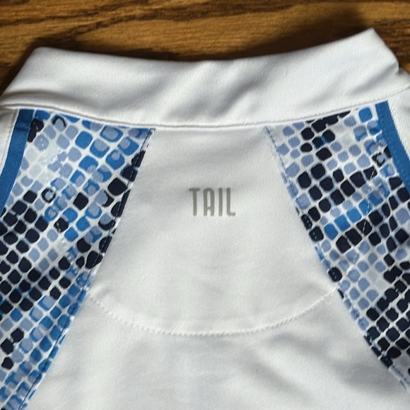 Tail White and Blue quarter zip  Long Sleeve Tee size medium - Picture 12 of 12